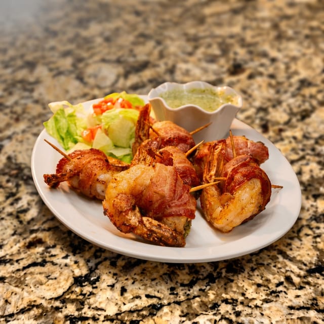 Brochetas of Shrimp.