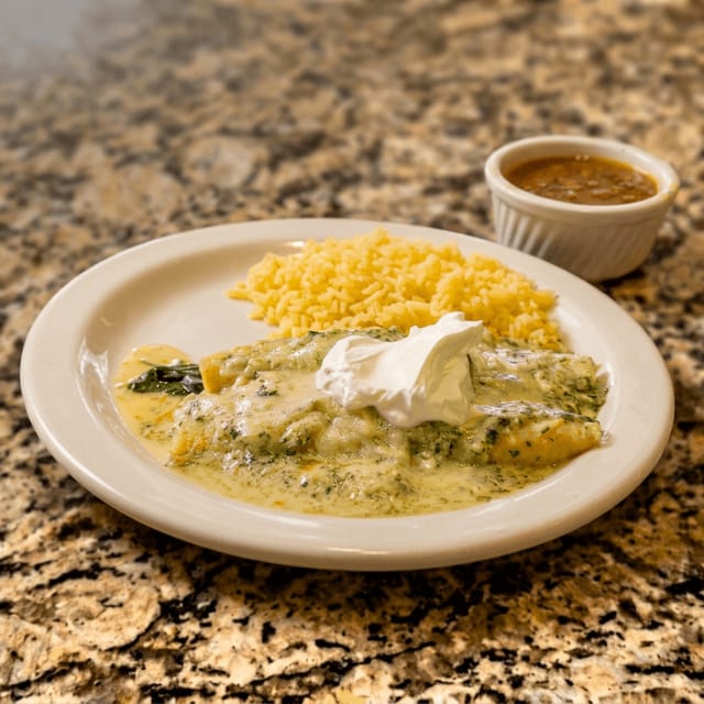 Enchiladas de Cilantro.